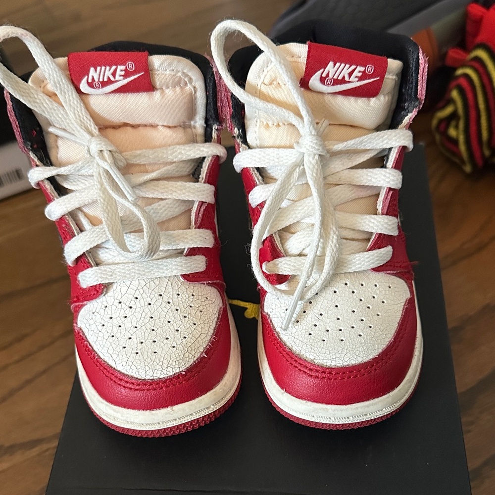 Chicago’s Jordan 1 excellent condition